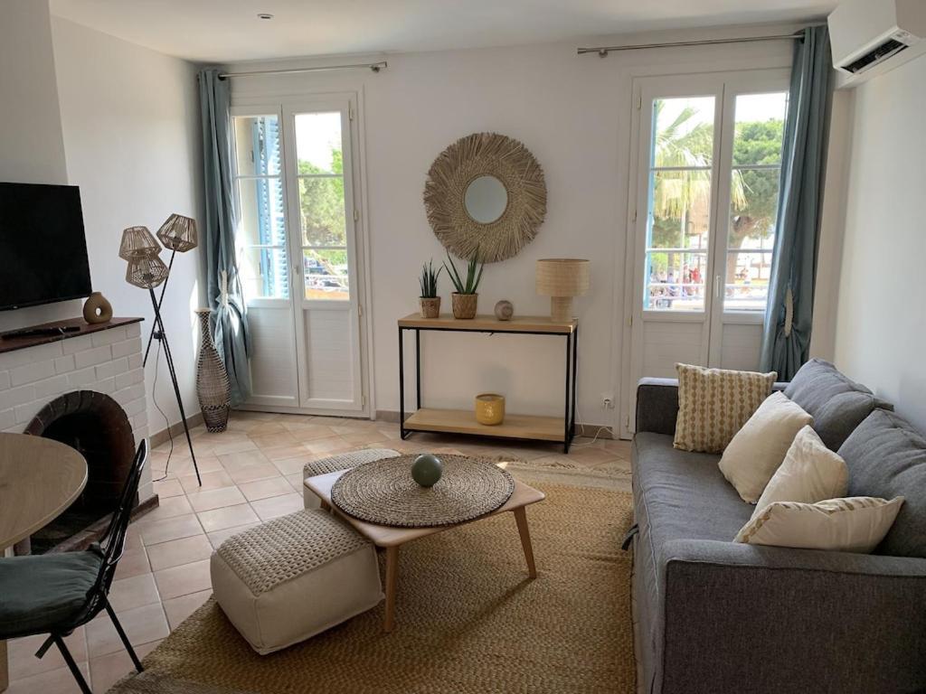 Maison De Village Renovee Avec Vue Mer Exceptionnelle Sainte-Maxime Eksteriør bilde