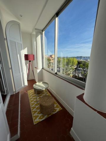 Maison De Village Renovee Avec Vue Mer Exceptionnelle Sainte-Maxime Eksteriør bilde