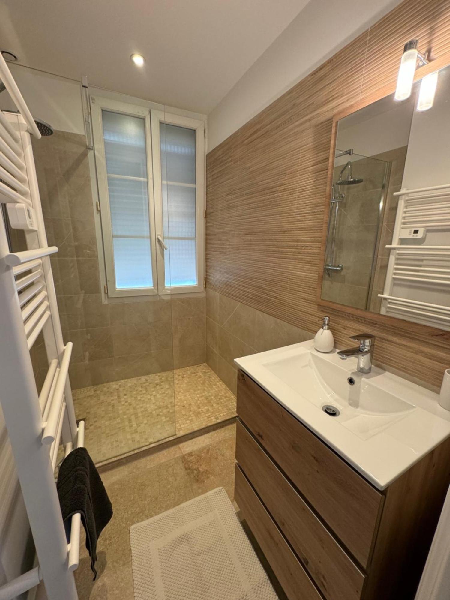 Maison De Village Renovee Avec Vue Mer Exceptionnelle Sainte-Maxime Eksteriør bilde